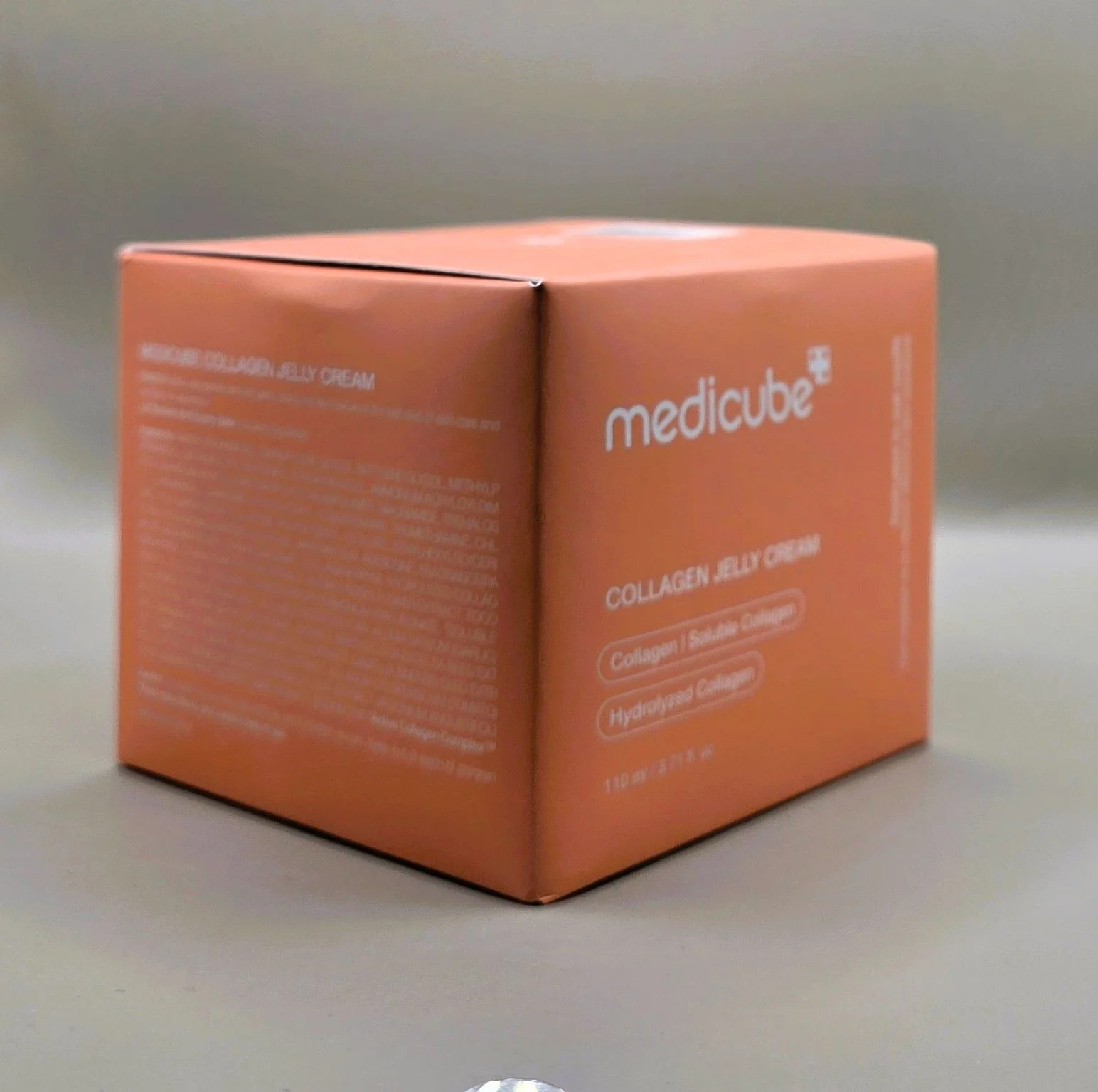 کرم دست و صورت medicube